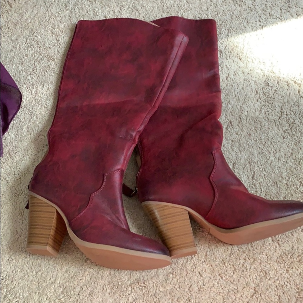 Boots/ wide leg/ tall